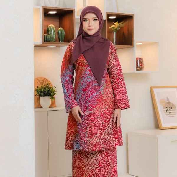 BAJU KURUNG PAHANG BATIK NURI